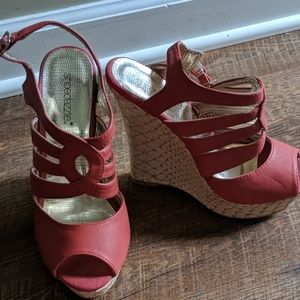 Salmon colored cute wedges